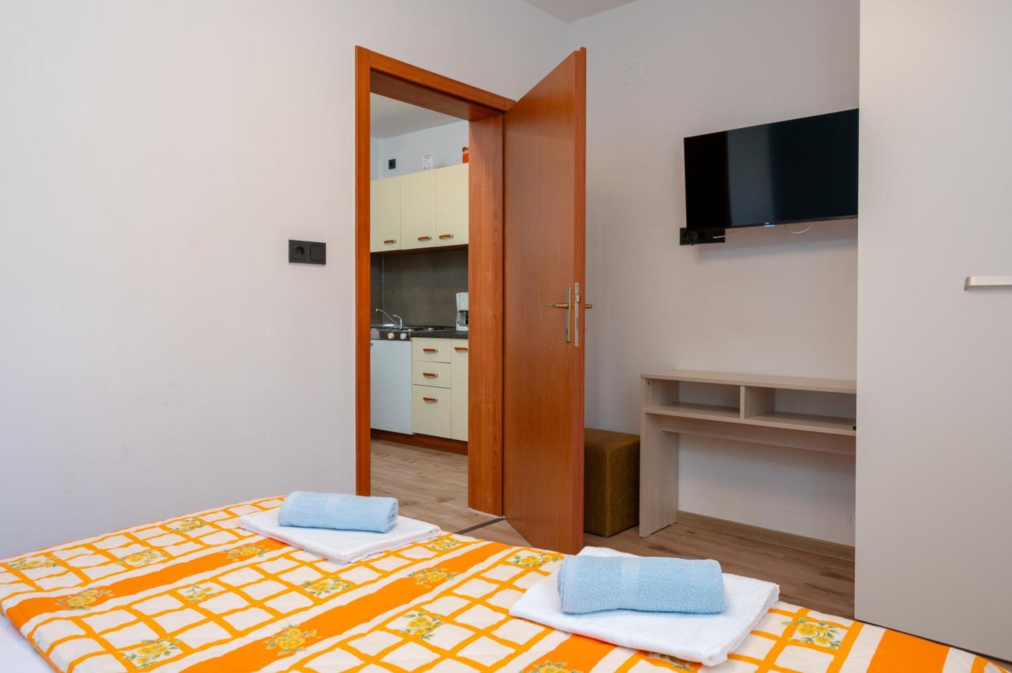 Apartments Zdravko Trogir Exterior foto